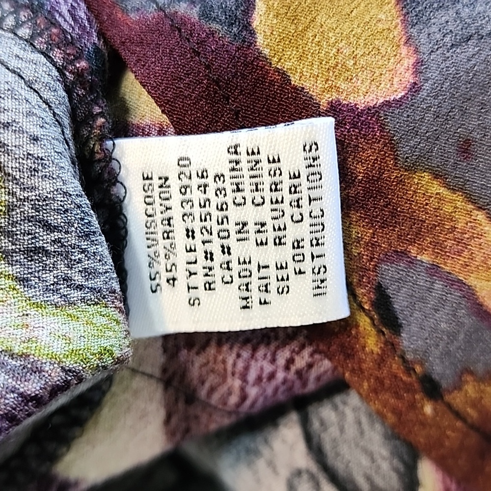 Printed Button-Front Blouse - Multi Color - Picture 8 of 9